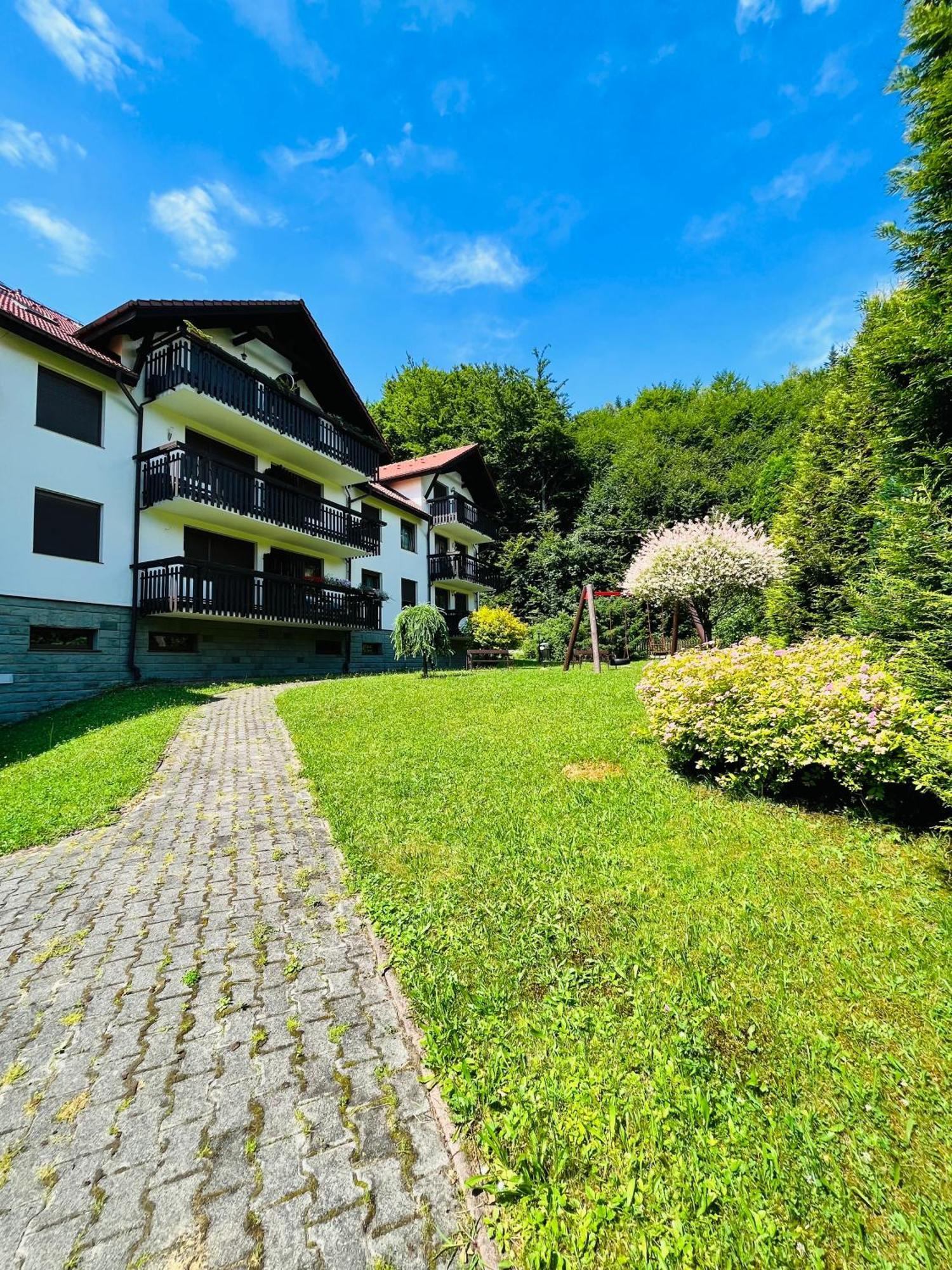 Apartament Rodzinny Retro Gorska Holdimex By Rentilopl Szczyrk Zewnętrze zdjęcie